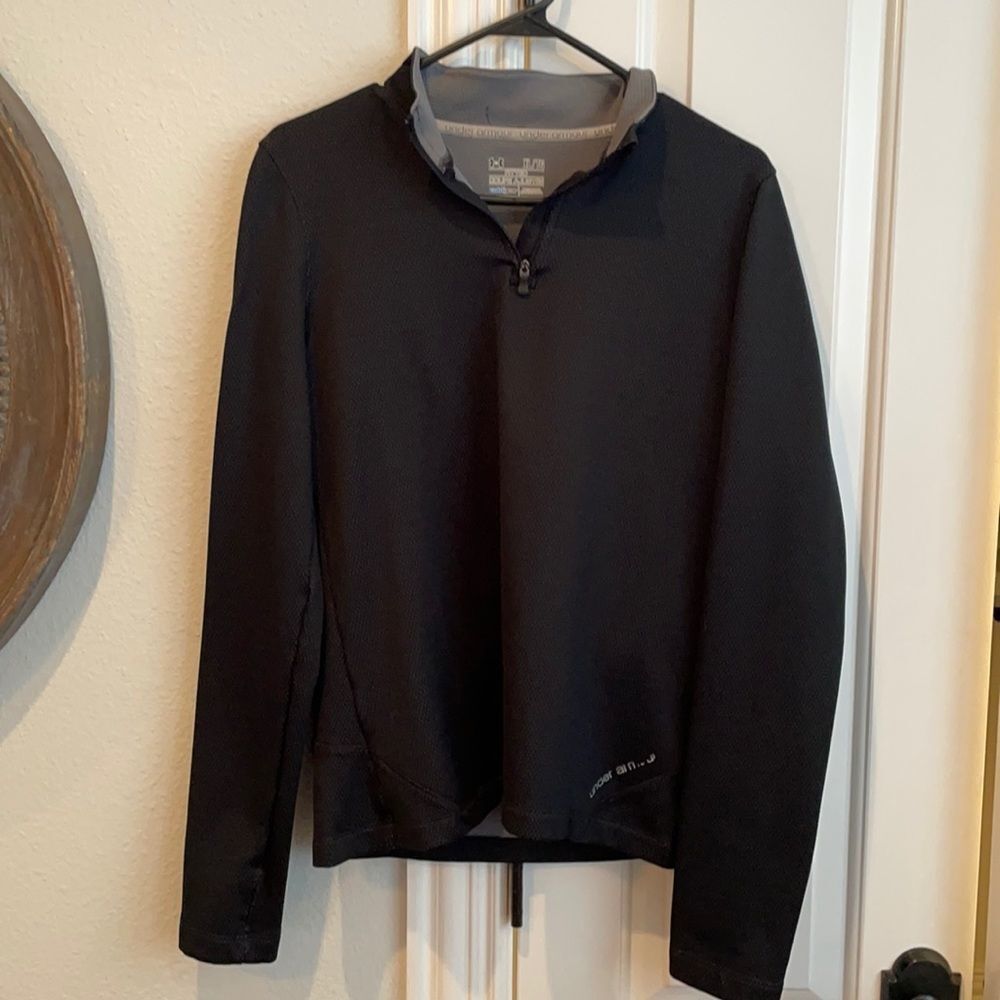 Under ArmourĀ 3/4 zip women's XL pullover fitted